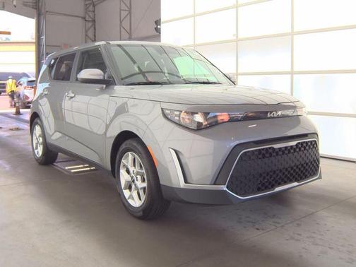 Steel Gray 2025 Kia Soul LX
