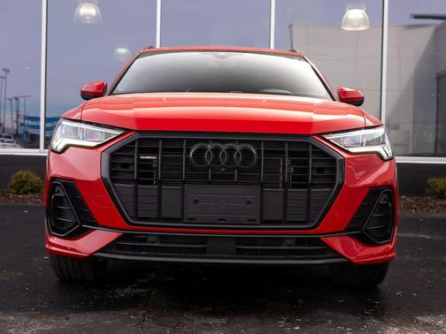 2023 Audi Q3 45 S line Premium Plus