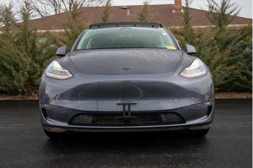 2022 Tesla Model Y Long Range Dual Motor All-Wheel Drive