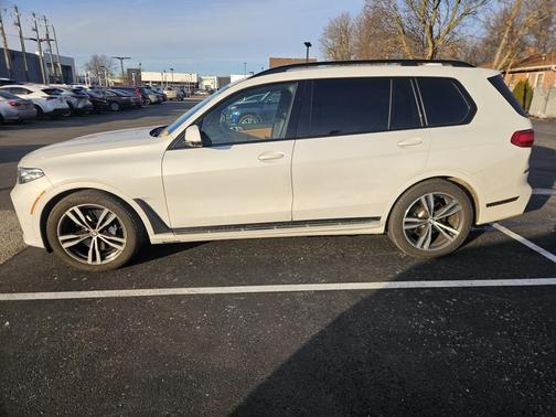 2022 BMW X7 xDrive40i