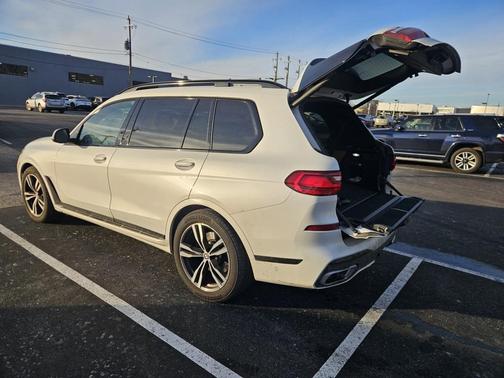 2022 BMW X7 xDrive40i