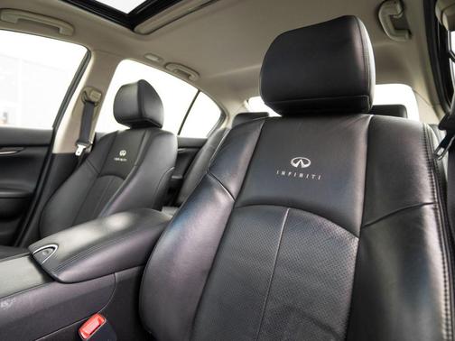 2012 INFINITI G37x Base