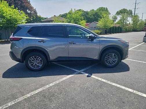 Gun Metallic 2023 Nissan Rogue S
