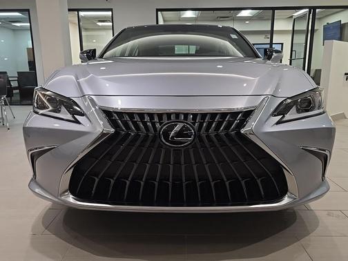 2025 Lexus ES 350 Luxury