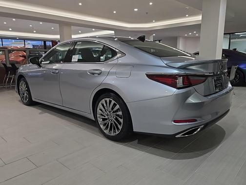 2025 Lexus ES 350 Luxury