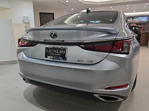 2025 Lexus ES 350 Luxury