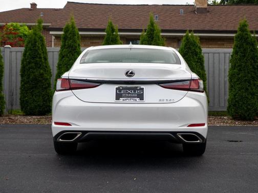 2024 Lexus ES 350 Base