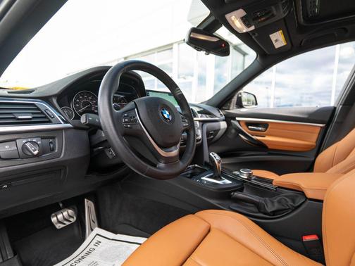 Jet Black 2018 BMW 330 xDrive