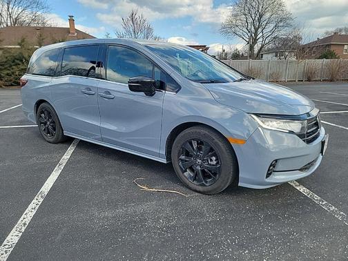 Sonic Gray Pearl 2024 Honda Odyssey Sport