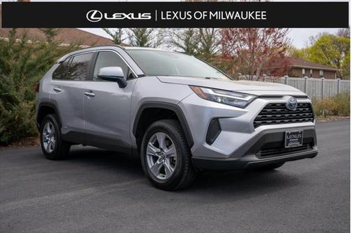 2022 Toyota RAV4 Hybrid XLE