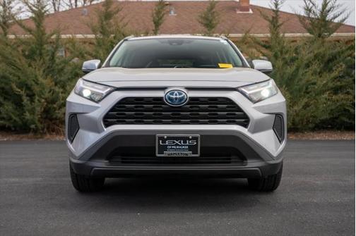 2022 Toyota RAV4 Hybrid XLE