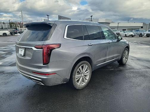 2022 Cadillac XT6 Premium Luxury AWD