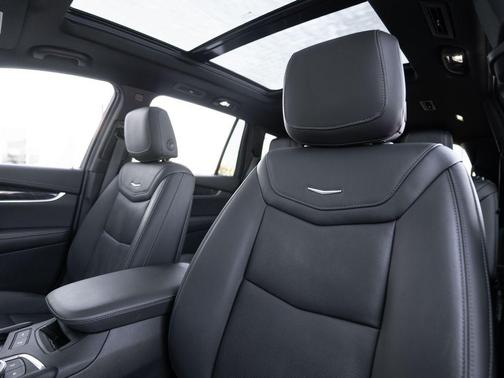 2022 Cadillac XT6 Premium Luxury AWD