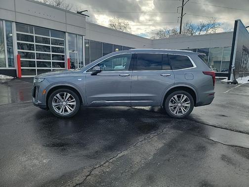 2022 Cadillac XT6 Premium Luxury AWD