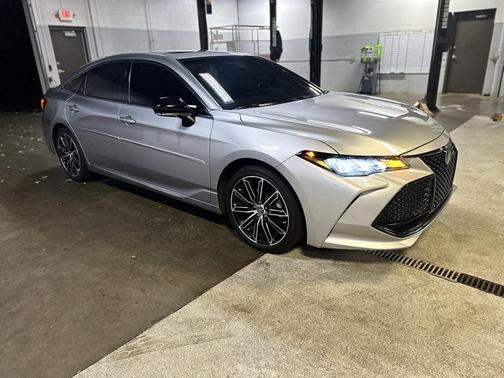 2019 Toyota Avalon XSE