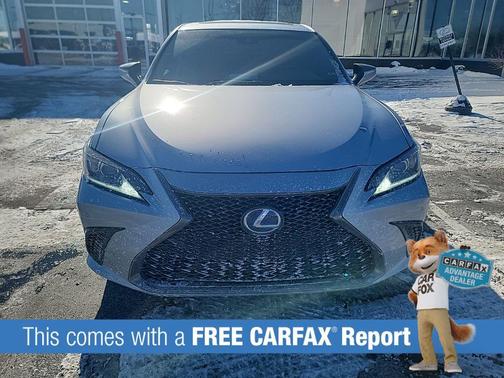 2022 Lexus ES 300h F SPORT