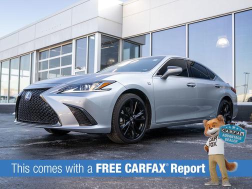 2022 Lexus ES 300h F SPORT