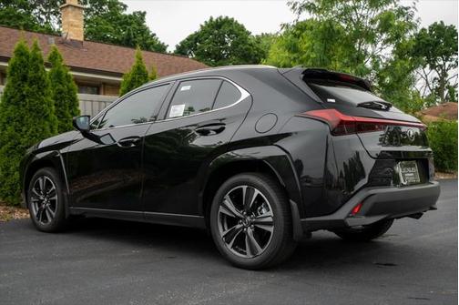 2025 Lexus UX 300h Premium