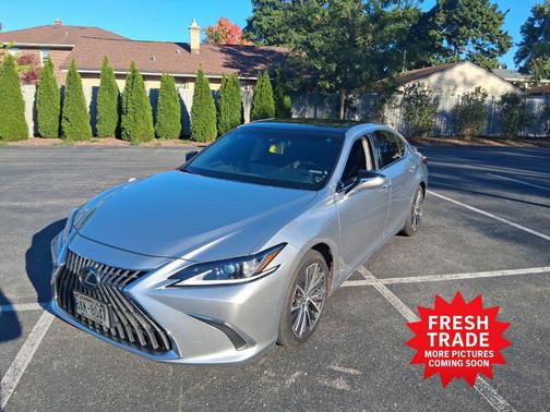 Iridium 2023 Lexus ES 350 Base
