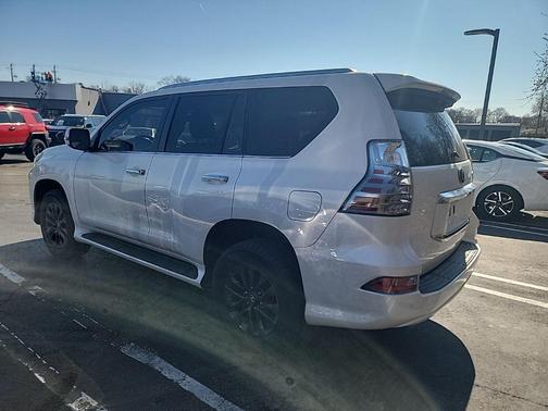 Starfire Pearl 2021 Lexus GX 460 Premium