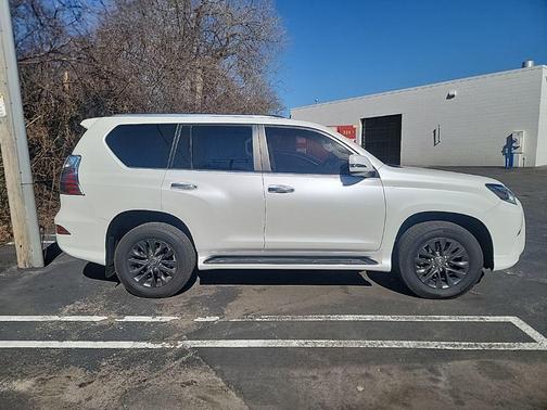 Starfire Pearl 2021 Lexus GX 460 Premium