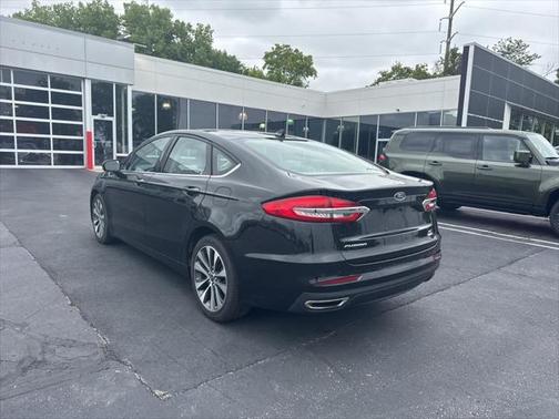 2020 Ford Fusion SE