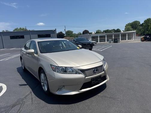 2013 Lexus ES 300h Base