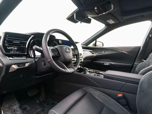2026 Lexus RX 450h+ Base