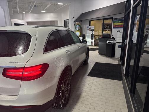 2019 Mercedes-Benz GLC 300 4MATIC