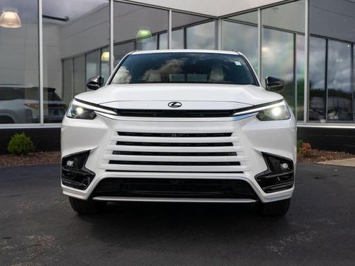 2025 Lexus TX 500h F SPORT Premium