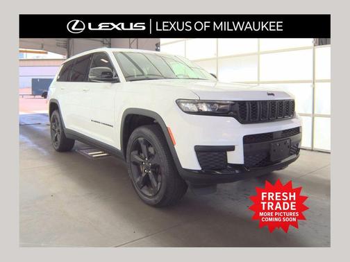 Bright White Clearcoat 2023 Jeep Grand Cherokee L Altitude