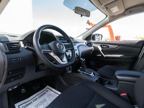 Gun Metallic 2018 Nissan Rogue Sport S