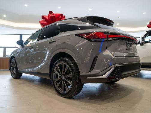 2026 Lexus RX 350 F SPORT Handling