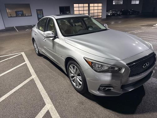 2015 INFINITI Q50 Premium