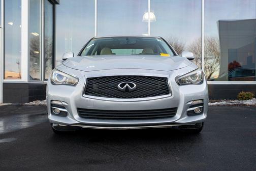 2015 INFINITI Q50 Premium