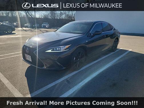 2022 Lexus ES 300h F SPORT