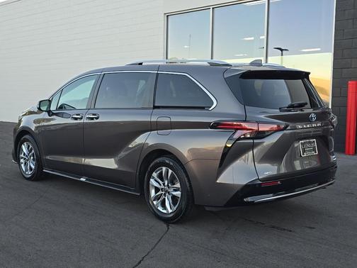 2024 Toyota Sienna Limited 7-Passenger