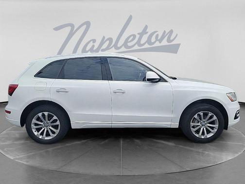 Ibis White 2016 Audi Q5 2.0T Premium Plus