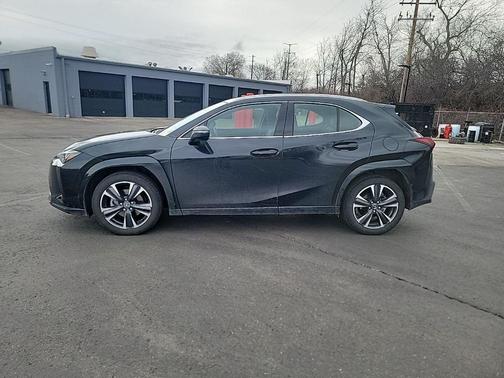 2025 Lexus UX 300h Premium