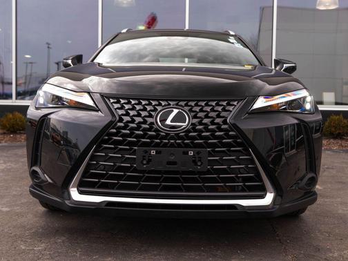 Caviar 2025 Lexus UX 300h Premium