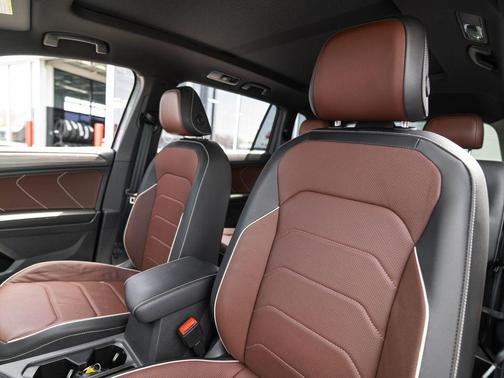 Platinum Gray Metallic 2022 Volkswagen Tiguan 2.0T SEL R-Line 4MOTION