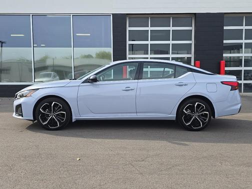 2024 Nissan Altima SR Intelligent AWD