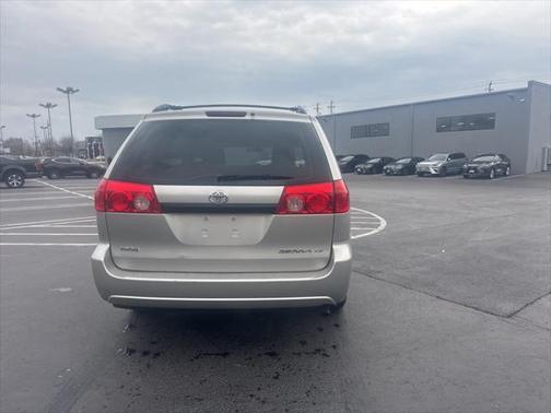2010 Toyota Sienna CE