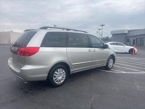 2010 Toyota Sienna CE