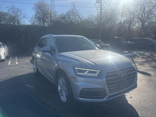 2018 Audi Q5 2.0T Premium Plus