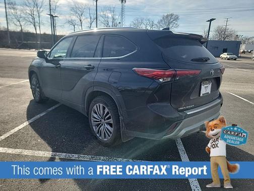 Midnight Black Metallic 2021 Toyota Highlander Platinum