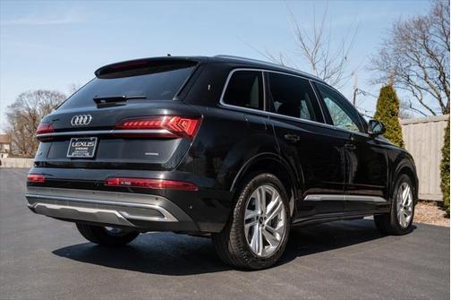 2023 Audi Q7 55 Premium Plus