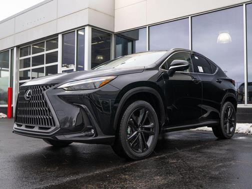 2026 Lexus NX 450h+ Luxury
