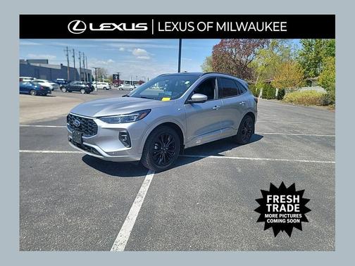 Iconic Silver Metallic 2024 Ford Escape ST-Line Elite