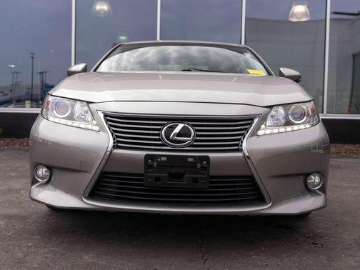 Atomic Silver 2015 Lexus ES 350 Base